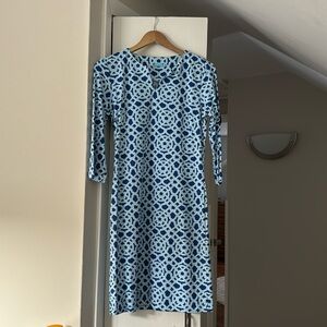 J McLaughlin knee length, quarter sleeve dress in blue pattern